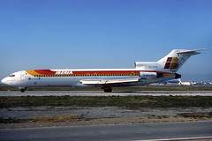 Iberia B727-256 EC-CFD BCN 22/01/2000