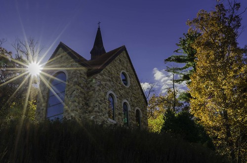 morning autumn fallleaves wisconsin sunrise chapel 1224mm lacrossewisconsin ourladyofguadalupeshrine nikond7000