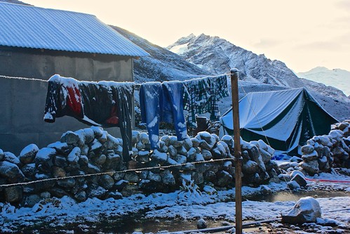 frozen clothing in Dzongla