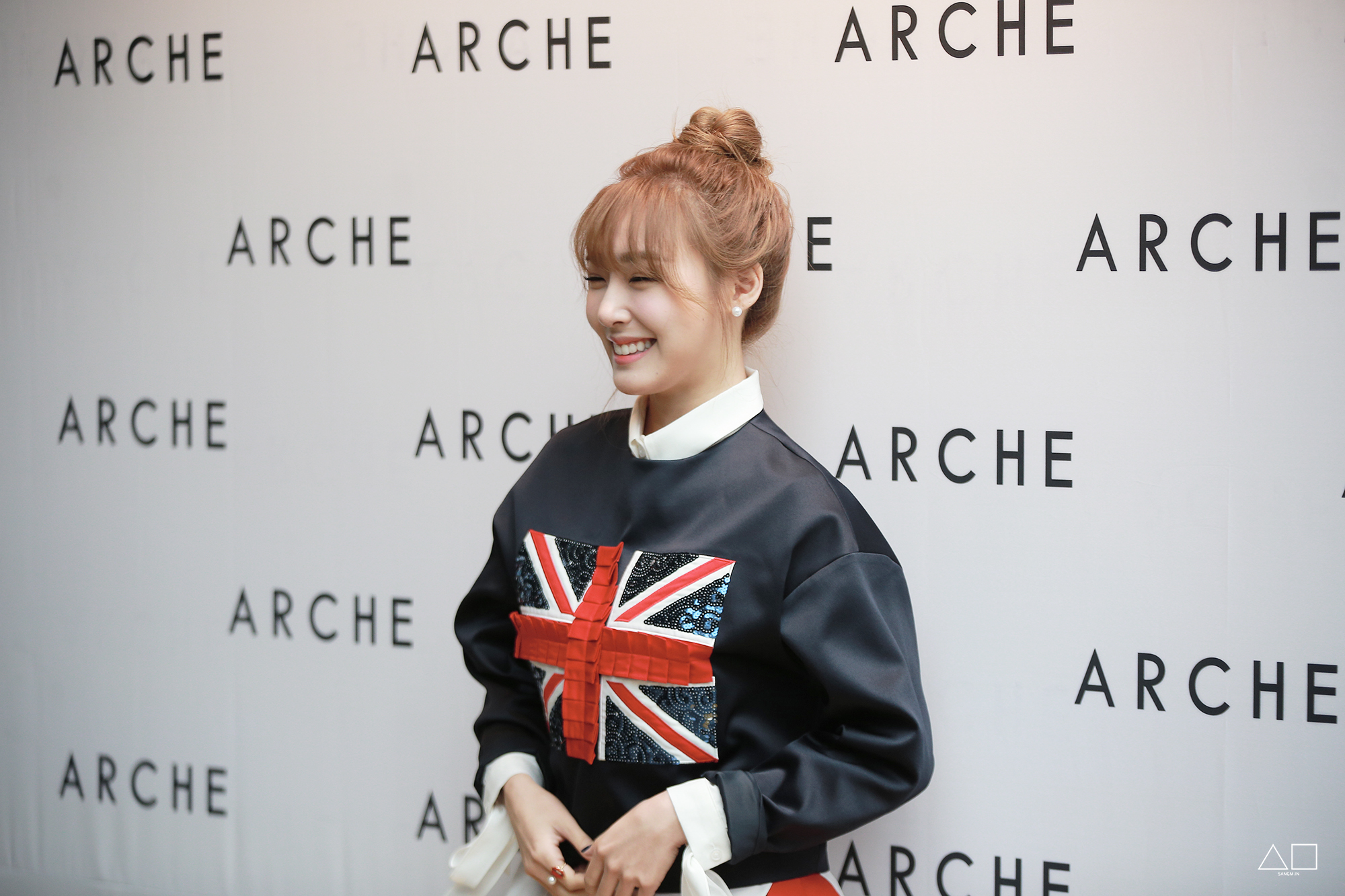 [PIC][20-10-2014]Tiffany xuất hiện tại buổi ra mắt BTS mới của thương hiệu "Arche" trong khuôn khổ tuần Lễ thời trang "2015 S/S SEOUL FASHION WEEK" vào chiều nay 15396938667_55fc8b931f_o