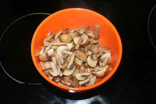 24 - Champignons bei Seite stellen / Put mushrooms aside