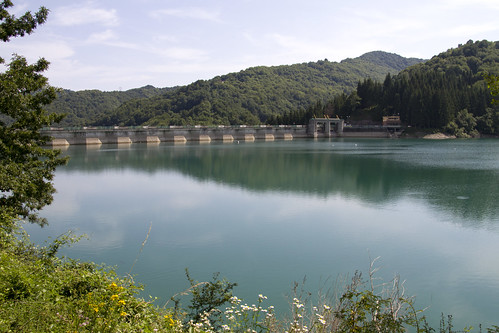 italy lake lago liguria appennino brugneto storvandre