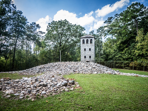 Rock Eagle Tower and Effigy Mound