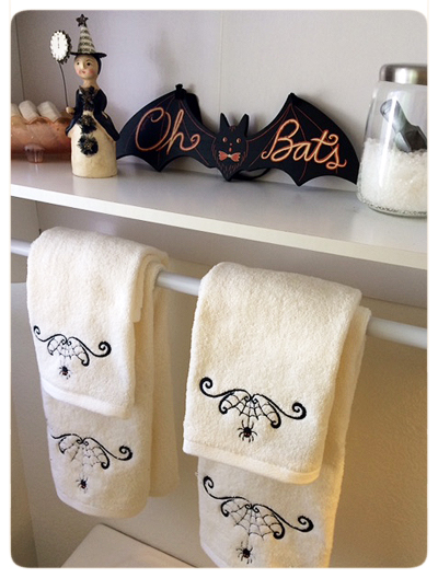 Jody's-Photo-Oh-Bats-Bathroom
