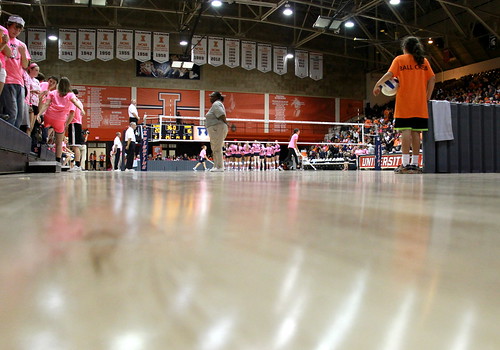 universityofillinois champaign illinois huffhall volleyball huff robertpahrephotography copyrighted donotusewithoutwrittenpermission