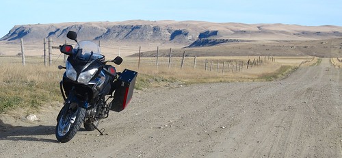 montana dirt motorcycle dirtroads dl650 vstrom motorcycletouring highway200