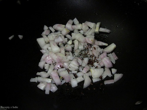 zemiaky s kari listkovym korenim 006