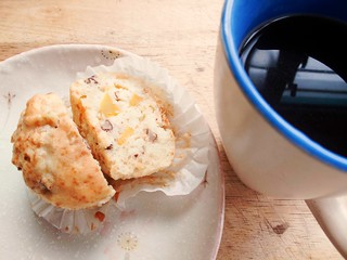 032  Breakfast : Pecan Pumpkin muffin
