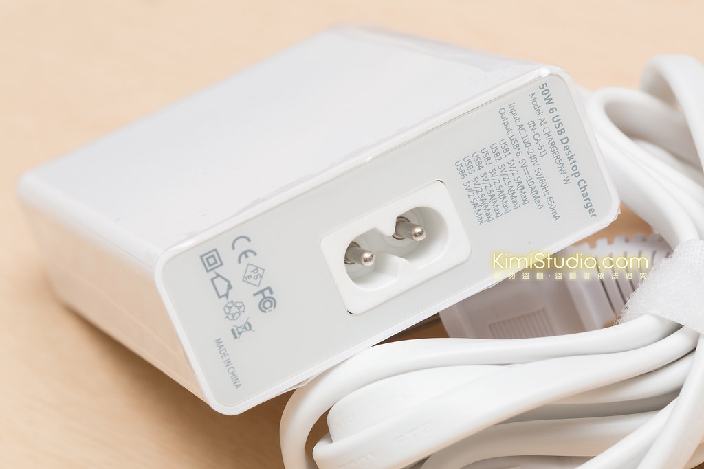 2014 anidees USB 桌上型充電器-004