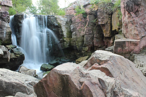 park summer monument nature water minnesota waterfall midwest rocks falls national service pipestone pipestonenationalmonument winniwissa