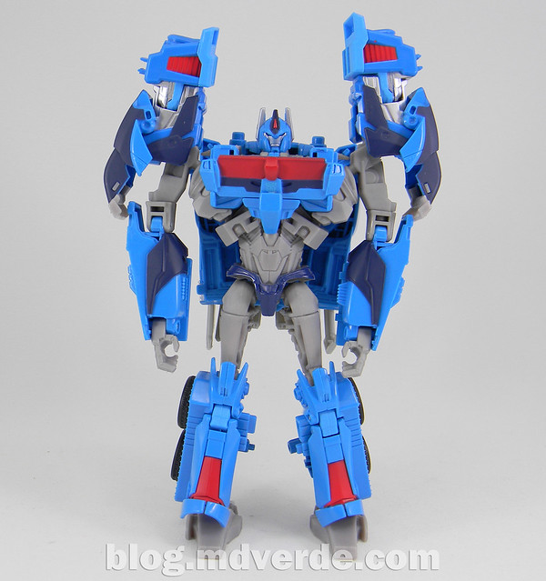 Transformers Ultra Magnus Voyager - Transformers Prime Beast Hunters - modo robot