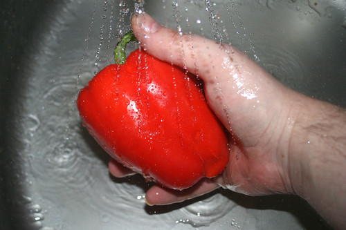 11 - Paprika waschen / Wash bell pepper
