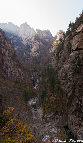 fall nature awesome rocky stunning southkorea breathtaking mounatins kore fift gangwondo sokchosi cheonbuldong cheonbuldongvalley천불동계곡 rigft