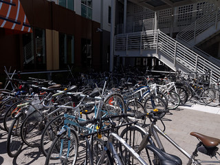 Corporate Bike Forum: Facebook's bike facilities