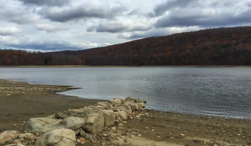autumn ny newyork nature reservoir brewster putnamcounty