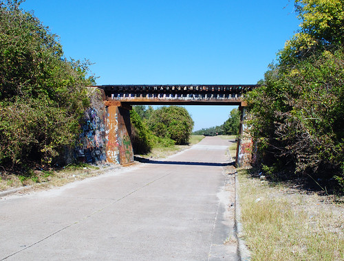 county railroad bridge up train underpass texas pacific steel union overpass railway blessing stringer matagorda 442 uprr