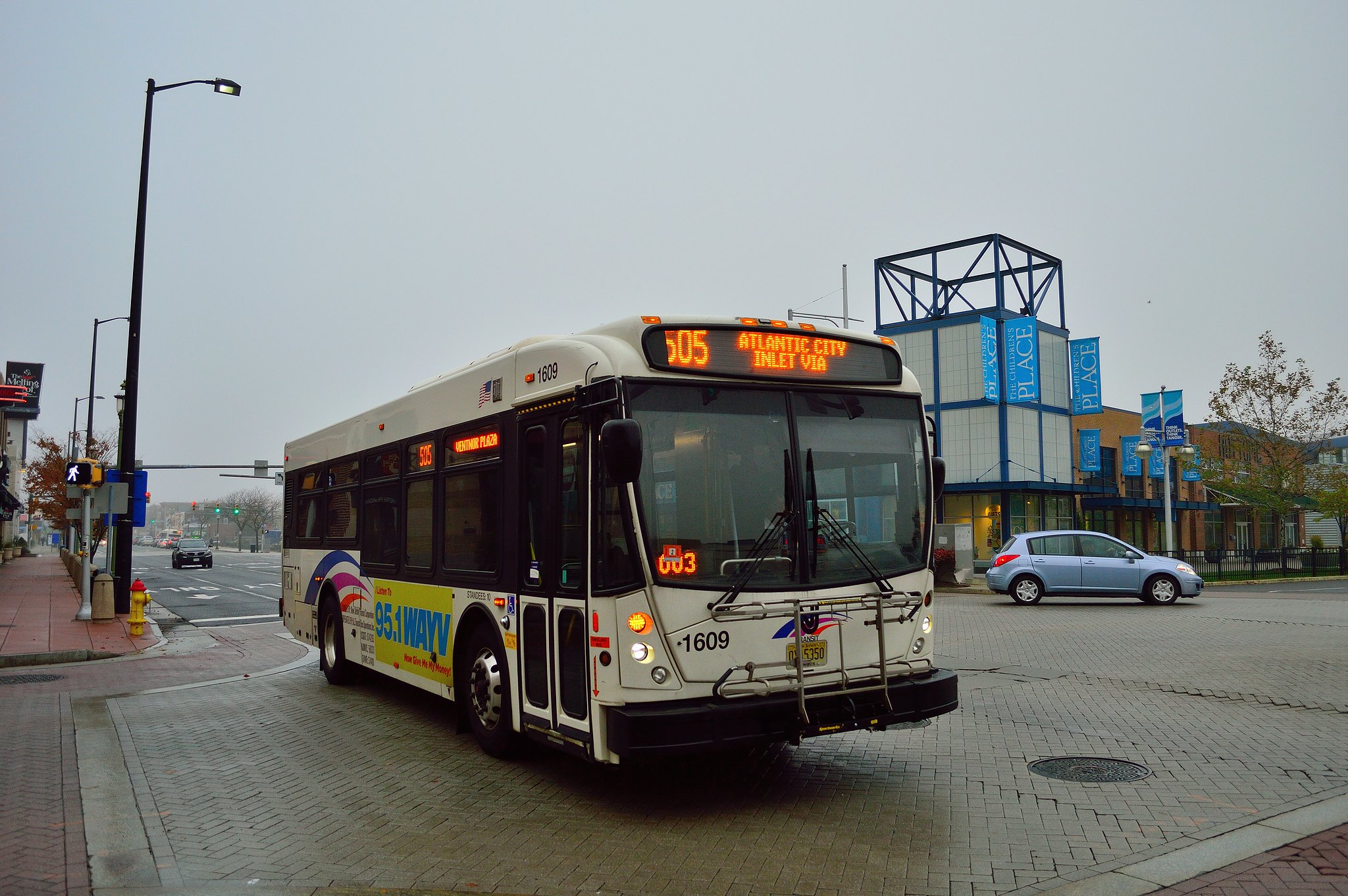 bus from atlantic city, nj to philadelphia airport, pa
