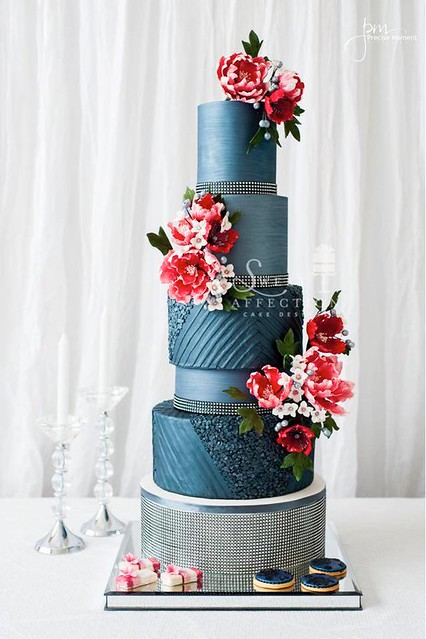 Midnight Beauty by Maria Skotinis Shaw of Sweet Affection Cake Designs