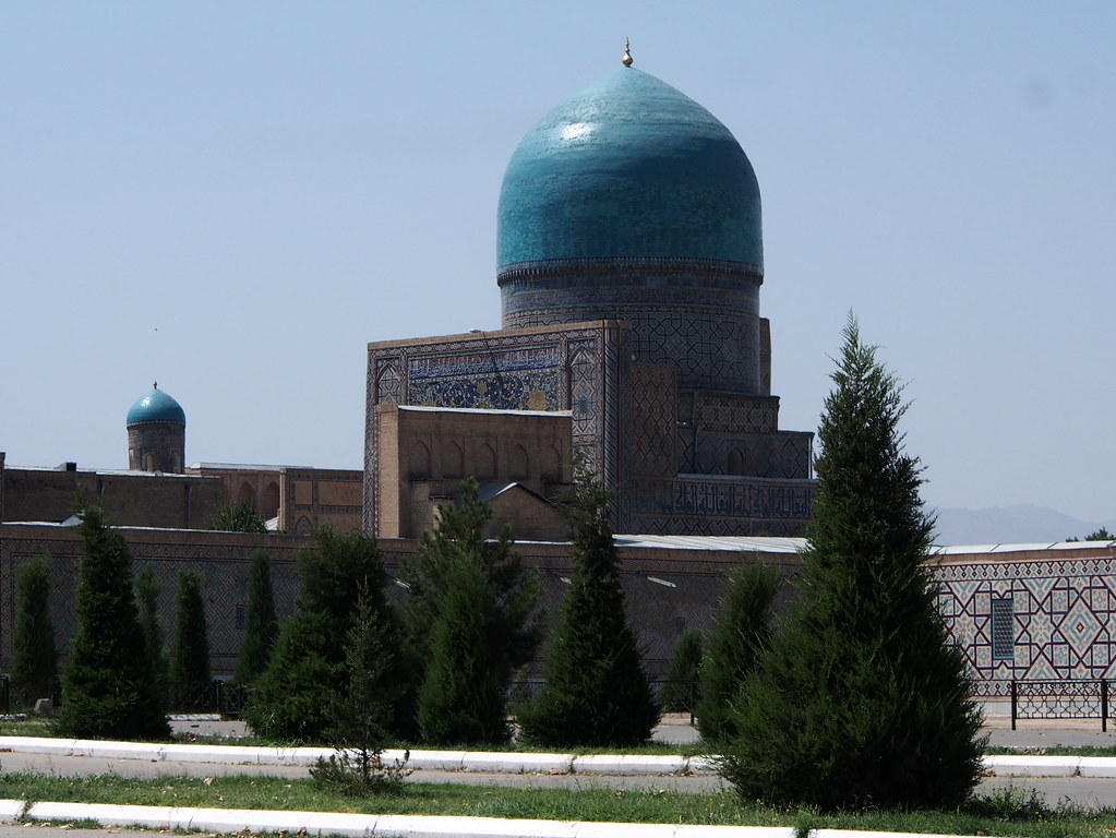 Uzbekistan (375)
