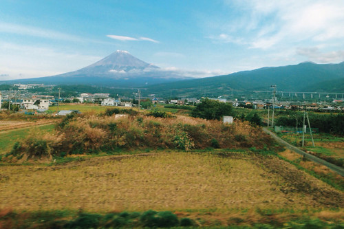 from road mountain japan fruit train photography photo fuji bullet shinkansen share tweet iphone mobilephotography