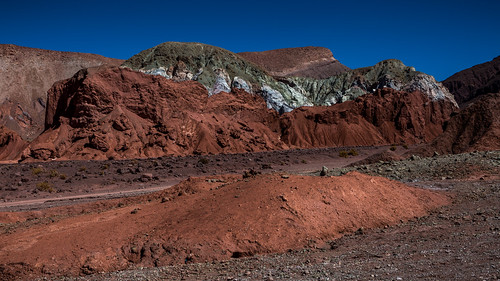 valle arcoiris domeykocordillera antofagasta atacama chile red green blue erosion rock rockformation valley rainbow landscape nature latinamerica southamerica