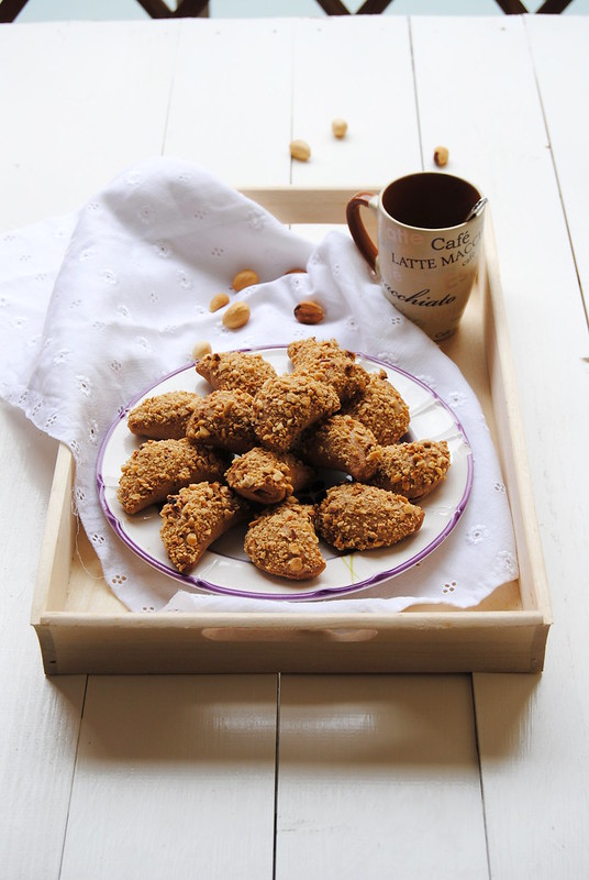 Hazelnut ravioli cookies