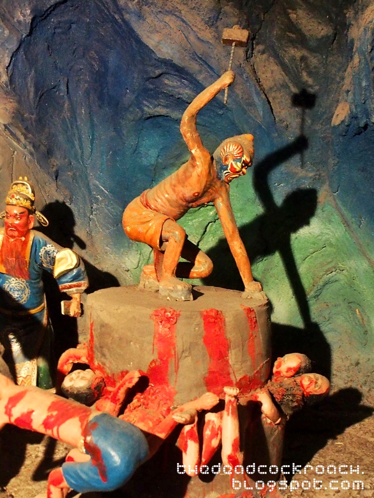 aw boon haw, aw boon par, chinese values, folklore, haw par villa, mythology, sculptures, statues, ten courts of hell, tiger balm, tiger balm garden, 虎豹别墅, singapore, where to go in singapore,fourth court of hell,yama,king wuguan