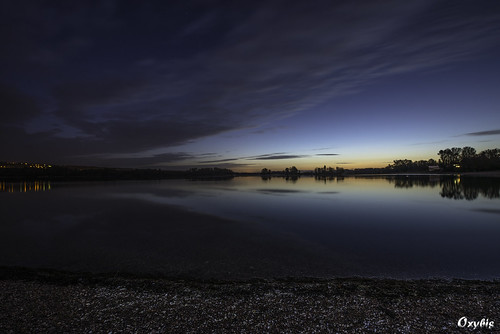 sky lake reflection water sunrise dawn lac bleu reflet ciel lever aube