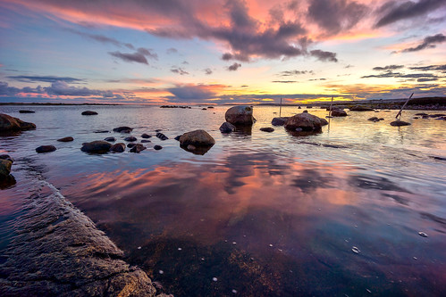 sunset seascape water norway clouds reflections landscape sticks rocks wide scandinavia hdr waterscape hvaler 10mm asmaløy sonynex7 sonysel1018 bentvelling