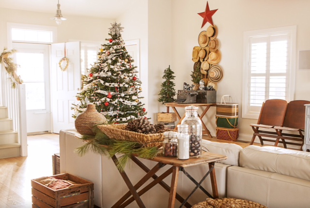 Dressing your Home for the Holidays | #LivingAfterMidnite