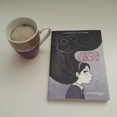 Anya's ghost de Vera Brosgol