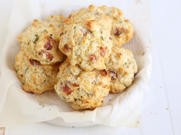 Cheddar, Chive and Bacon Drop Biscuits | completelydelicious.com