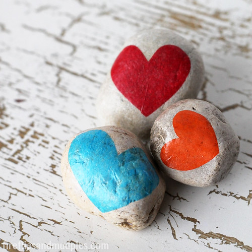 Gratitude Stones (Photo from Fireflies and Mud Pies)