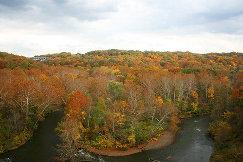 autumn ohio fall colors river view summit cuyahoga overlook metroparks