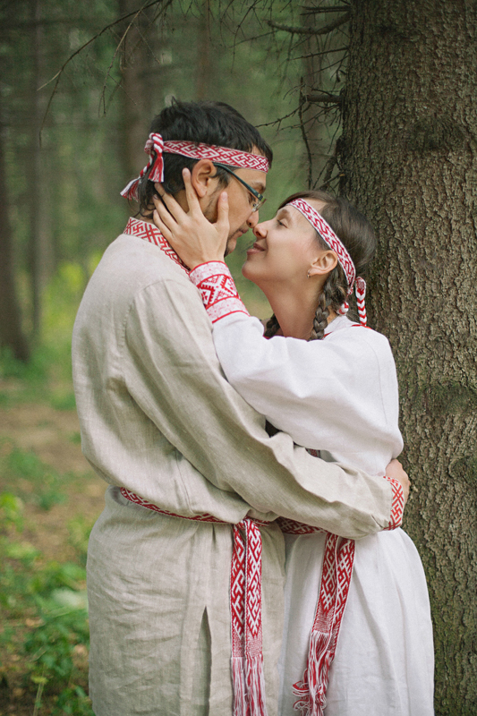 Фотосессия Lovestory, фотопрогулка на природе, фотограф Новосибирск, фотосессия на природе, осенняя фотосессия, влюбленная пара, предсвадебная фотосъемка