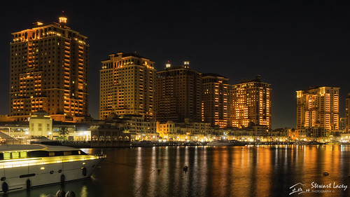 longexposure water night marina reflections boat apartments towers middleeast thepearl residential luxury doha qatar portoarabia