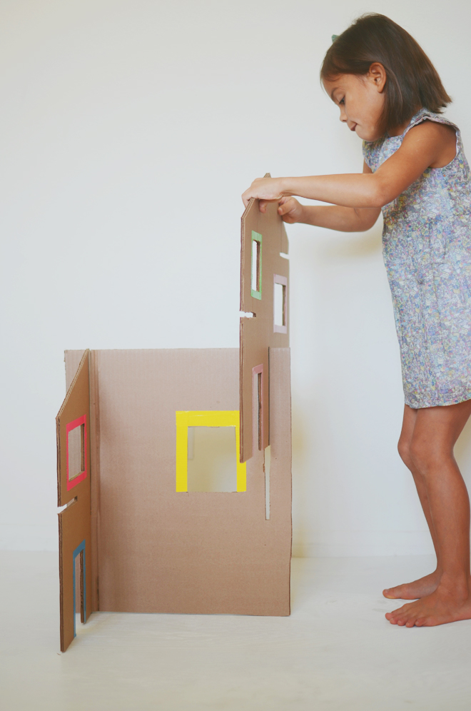 make a dollhouse out of cardboard box