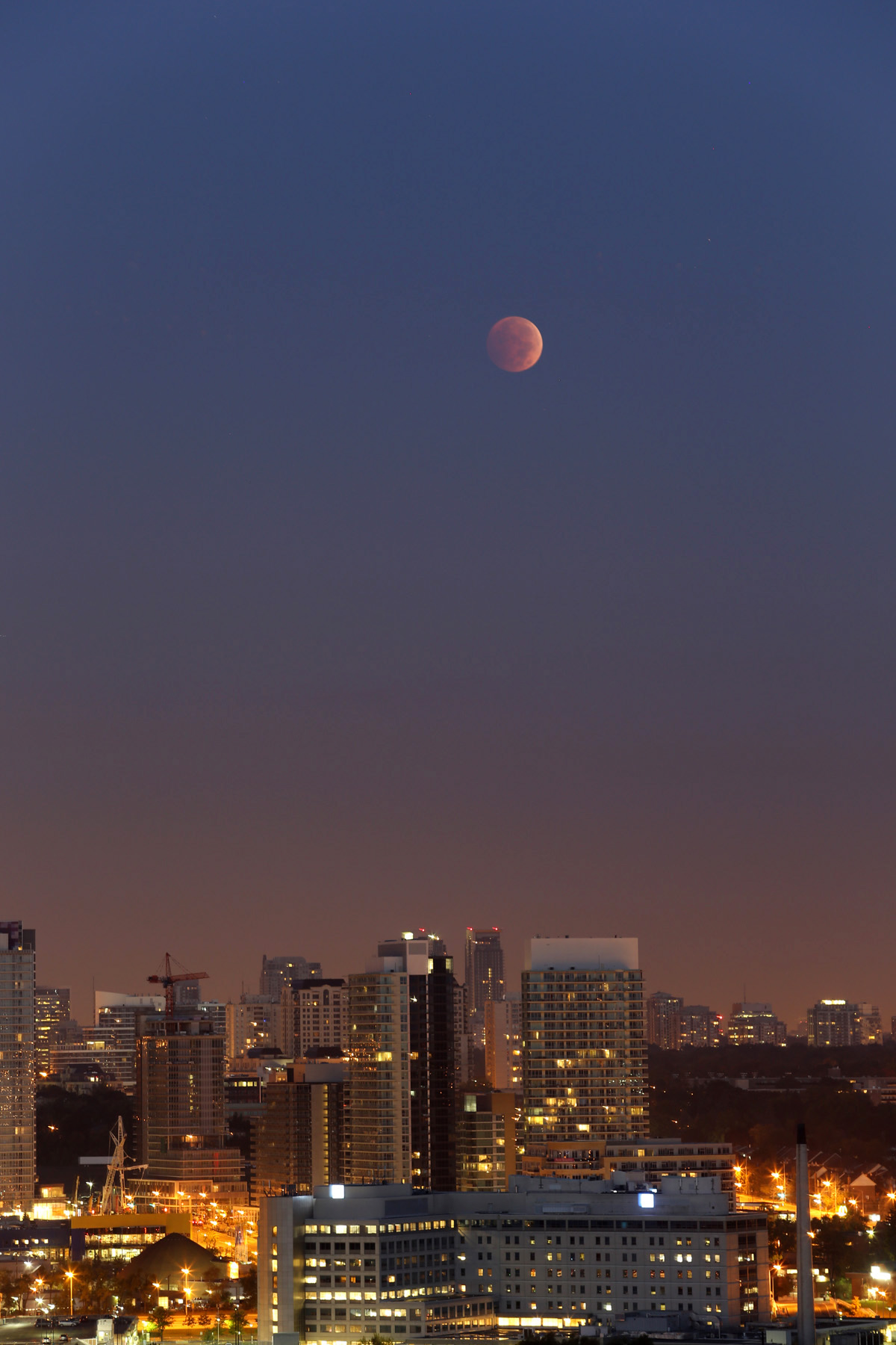 lunar eclipse red moon