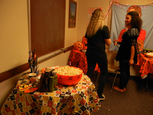 Oct 22 2014 YW Halloween Party (4)