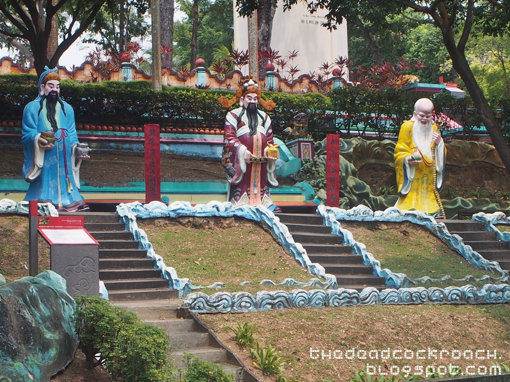 aw boon haw, aw boon par, chinese values, folklore, haw par villa, mythology, sculptures, statues, ten courts of hell, tiger balm, tiger balm garden, 虎豹别墅, singapore, where to go in singapore,fulushou, 福禄寿
