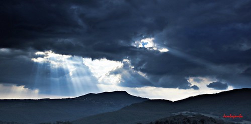 italy panorama sun storm clouds landscape italia nuvole tuscany toscana sole grosseto temporale maremma roccastrada nikond5000 jambojambo