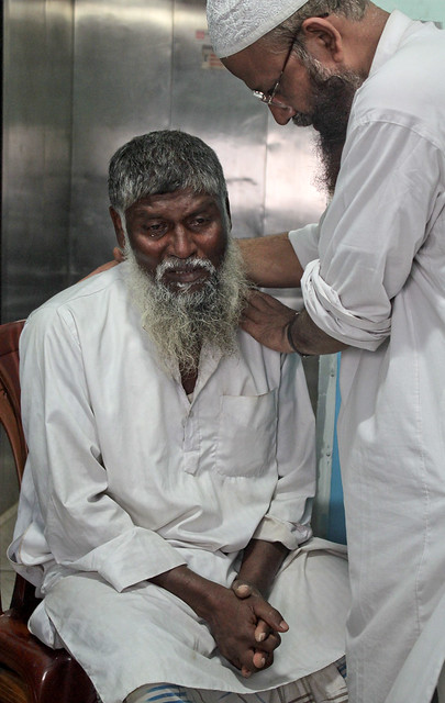 After declared of death of Amiruddin mourns his father on 28 October 2014 in a nursing home at Kolkata.
