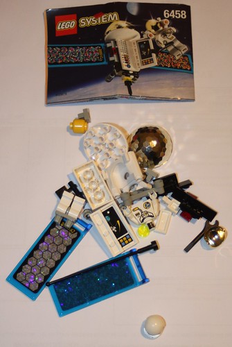 6458_LEGO_Space_Satellite_Astronaute_01