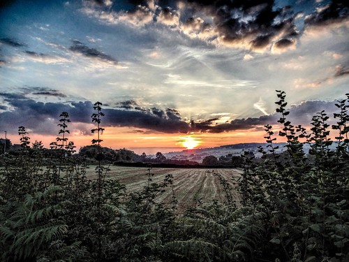 sunset sky wales clouds harvest fields gwent monmouthshire parcseymour