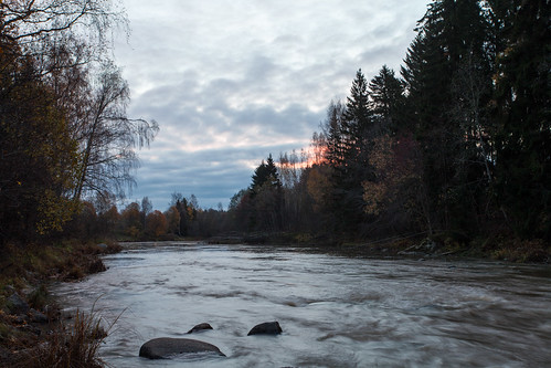 morning autumn cold sunrise finland river vantaa