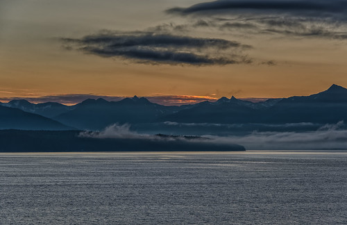 cruise sea mountains alaska sunrise dawn nikon glacierbay d610 nikcolorefex