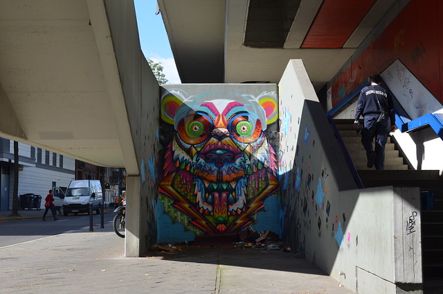 Berlin Steglitz Bierpinsel stairs bear graffiti street art