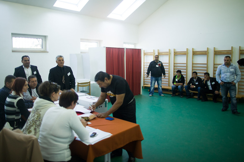 Önkormányzati választás Tiszabőn, Magyarország egyik legszegényebb településén, 2014. október 12-én.