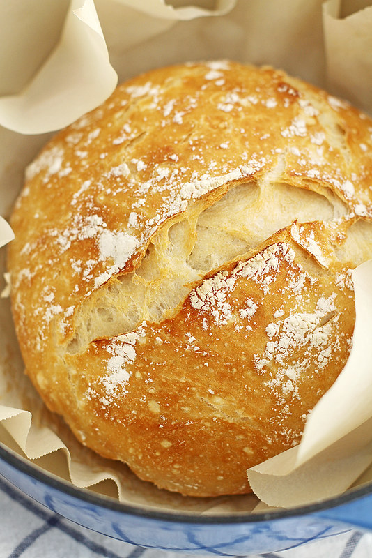 No-Knead Dutch Oven Bread | girlversusdough.com @girlversusdough