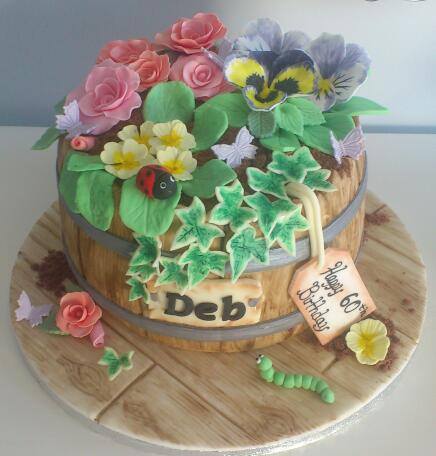 Cake by Lynda's Cakes